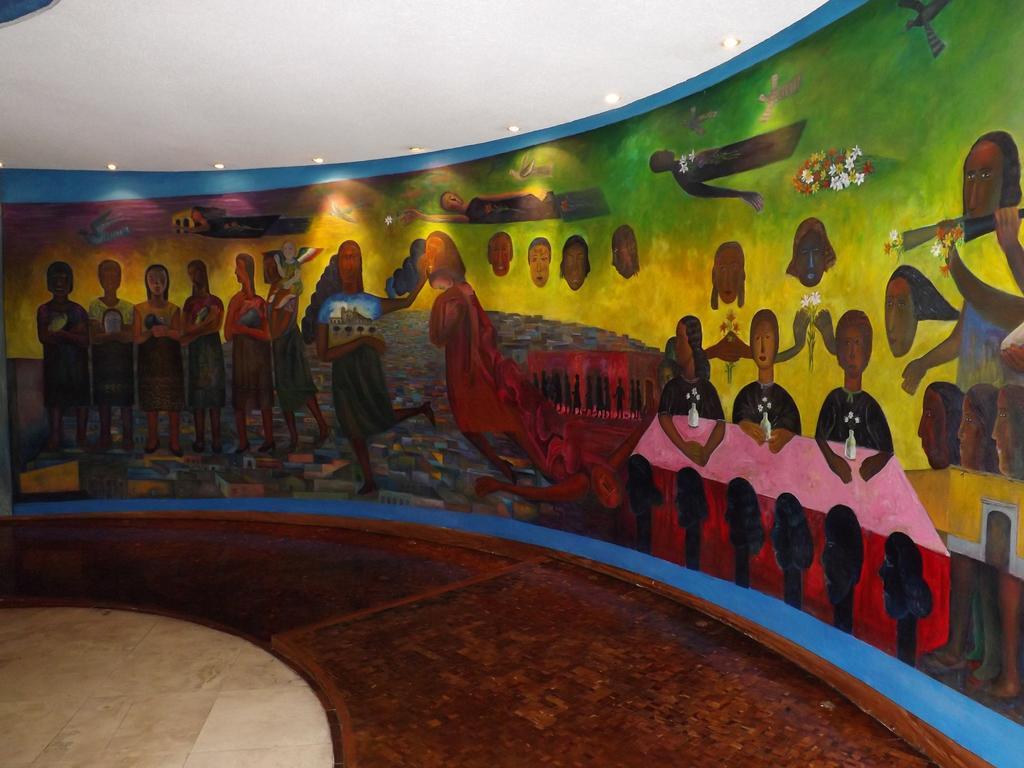 로열 페드레갈 호텔 멕시코 시 외부 사진 Mural at the National Museum of Ghana