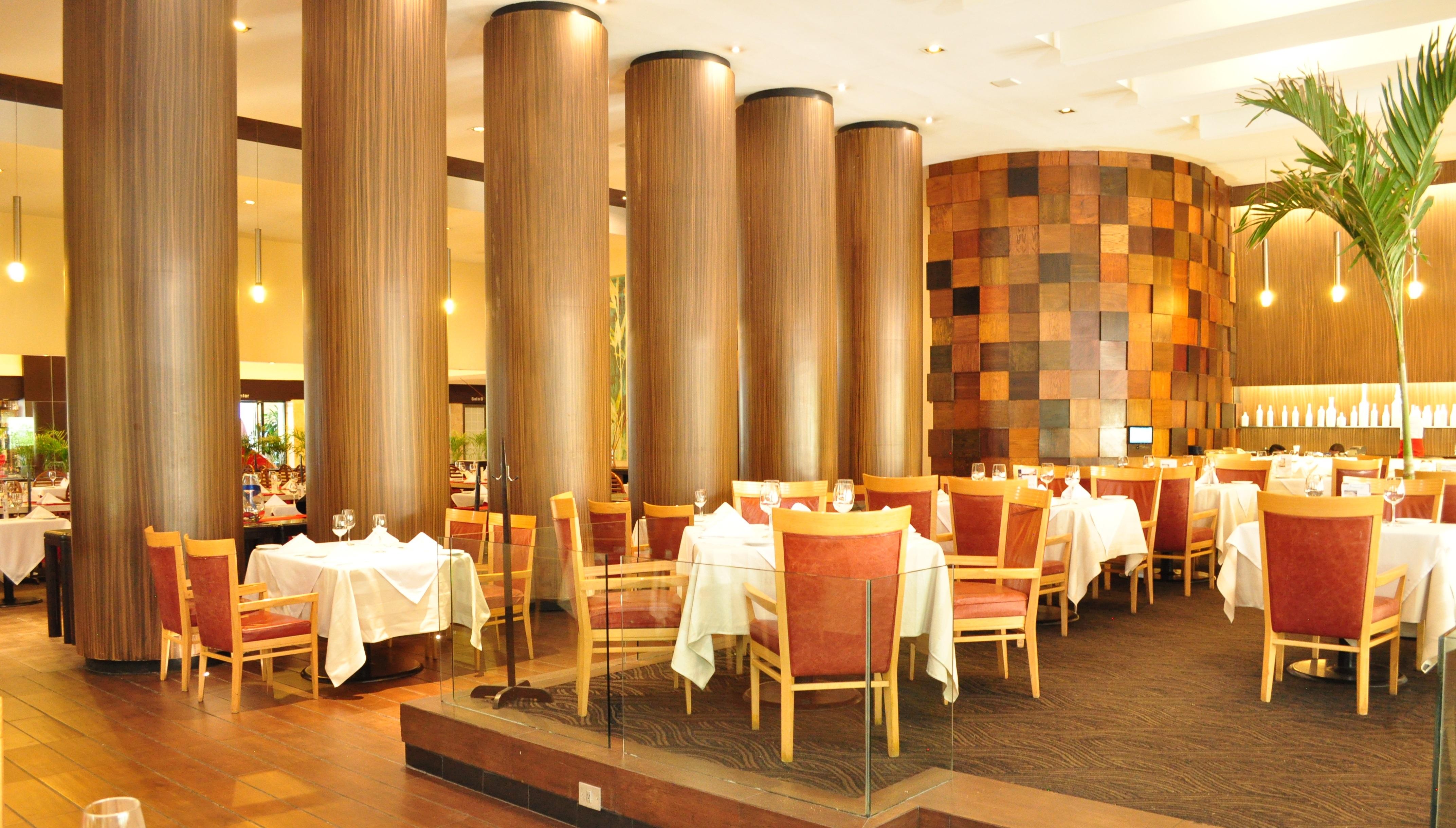 로열 페드레갈 호텔 멕시코 시 외부 사진 Interior of the restaurant